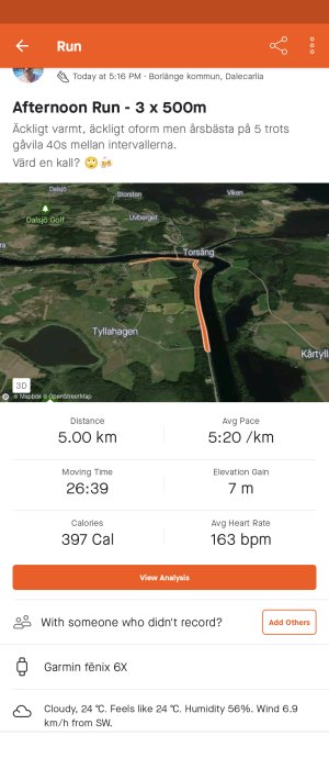 Skärmdump av löparapp med karta över 5 km rutt i Borlänge kommun, löpstatistik och väderinformation.