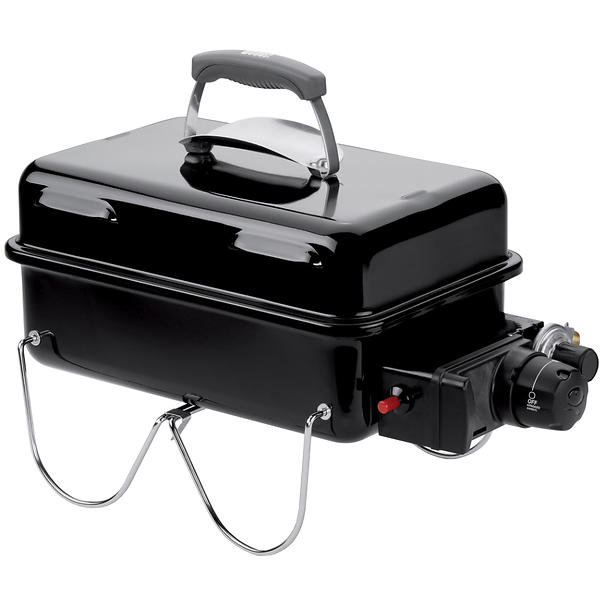 Svart bärbar gasolgrill med handtag och ben, avsedd för användning på balkong.