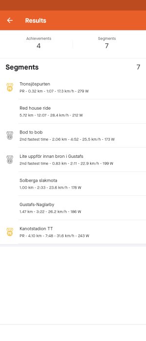 Skärmbild av segmentresultat från en idrottsprestanda-app inklusive avstånd, tid, hastighet och effekt.