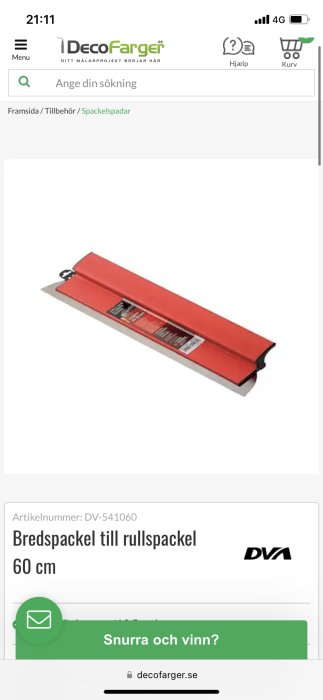 En 60 cm lång tvåhandsbredspackel i rött med svart handtag för rullspackling, på en webbshoppssida.