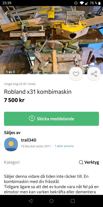 Använd verktyg och maskiner på ett rörigt arbetsbord.