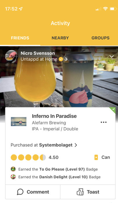 Ölglas och burk av Alefarm Brewing's "Inferno In Paradise" IPA med betyg 4,5/5 på en appskärm.