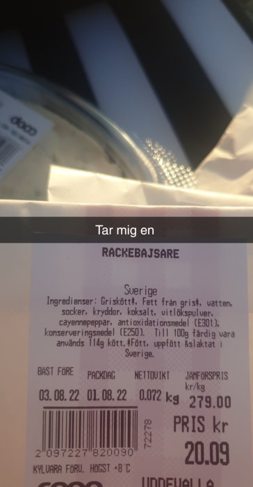 Etikett för en "RÄCKEBAJSARE" med information om innehåll, bäst före-datum och pris.