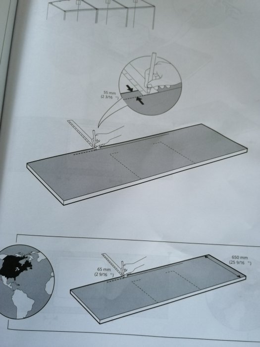 Schematisk illustration av monteringsinstruktioner för möbel med måttangivelser.