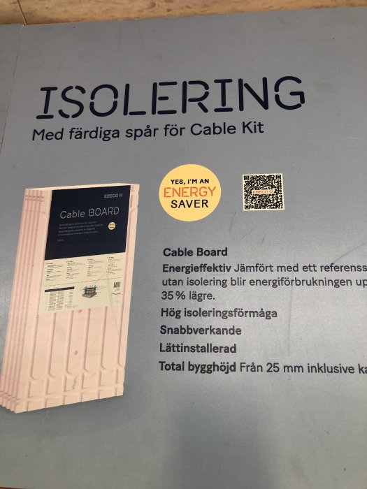 Broschyr för isolering med färdiga spår för Cable Kit, med text om energieffektivitet och installationsfördelar.