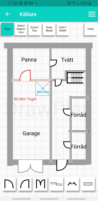 Ritning av källarplan med markerad tegelvägg och murstock, innehåller text och redigeringsverktyg.