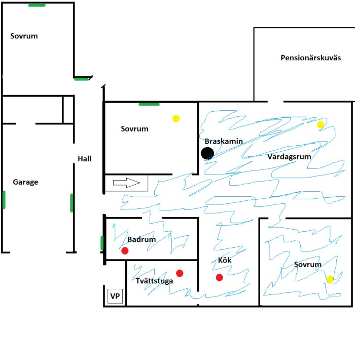 Ritad planlösning av ett hus med markerade rum som sovrum, kök, vardagsrum med braskamin och garage.