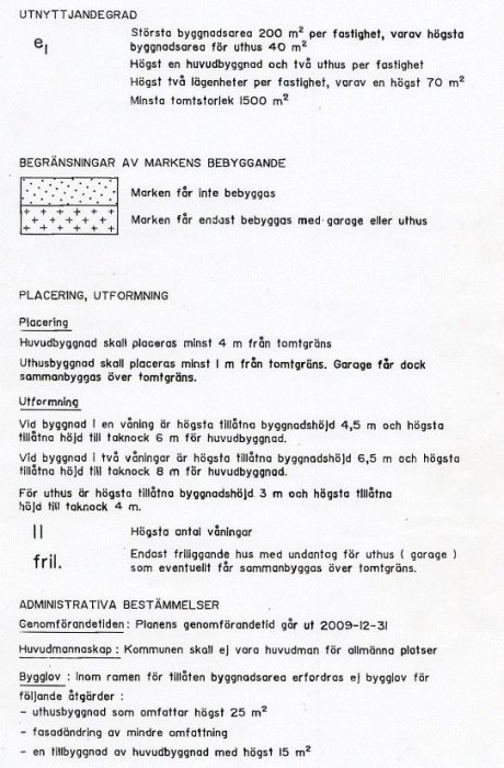 Skärmbild av ett dokument som beskriver restriktioner och bestämmelser för byggprojekt, inklusive byggnadsstorlekar och placeringar.