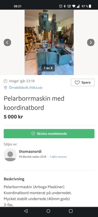 Arboga E100SL pelarborrmaskin på ett koordinatbord i en verkstadslokal.