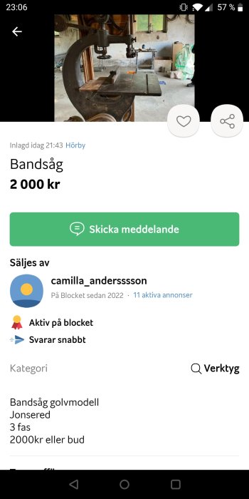 Gammal bandsåg golvmodell Jonsered i en verkstad, pris 2000 SEK eller bud.