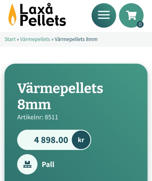 Skärmdump från Laxå Pellets webbsida som visar priset 4898 kr för en pall med värmepellets 8mm.