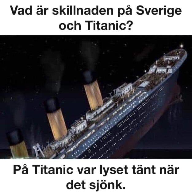 Bild av RMS Titanic om natten med upplysta fönster, använd för en humoristisk jämförelse.