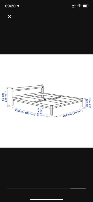 Ritning av en sängstomme med angivna mått i centimeter, inklusive längd, bredd och höjd.