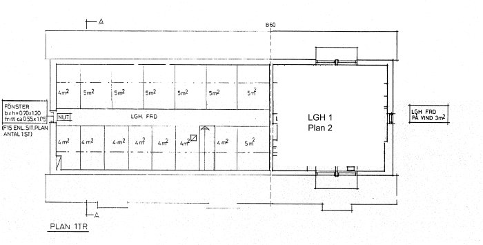 Arkitektritning av en byggnadsplan med markerade rum och mått.