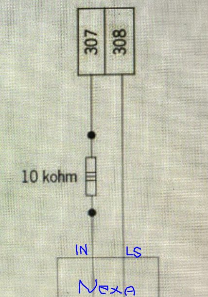 Elektriskt kopplingsschema med en 10 kohm resistor mellan en puck och en värmepumps termostat.