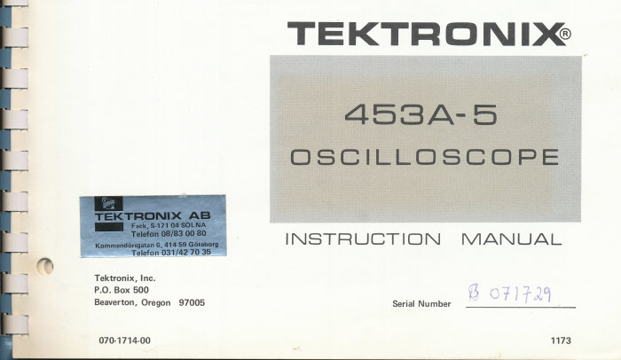 Försättsida av en Tektronix 453A-5 oscilloskop instruktionsmanual med logotyp och serienummer.