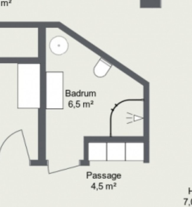 Planritning över ett badrum på 6,5 m² med tydlig märkning och angränsande passage.