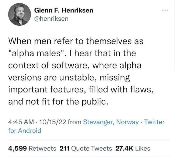 Skärmdump av ett Twitter-inlägg av Glenn F. Henriksen om alfa-män och mjukvarujämförelse.