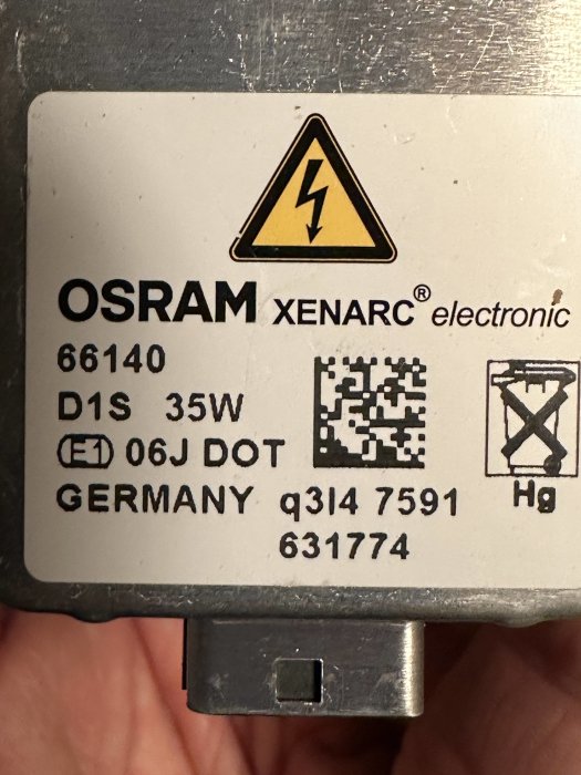 OSRAM XENARC elektronisk enhetsetikett, varningssymbol, QR-kod, produktinformation, "tillverkad i Tyskland".