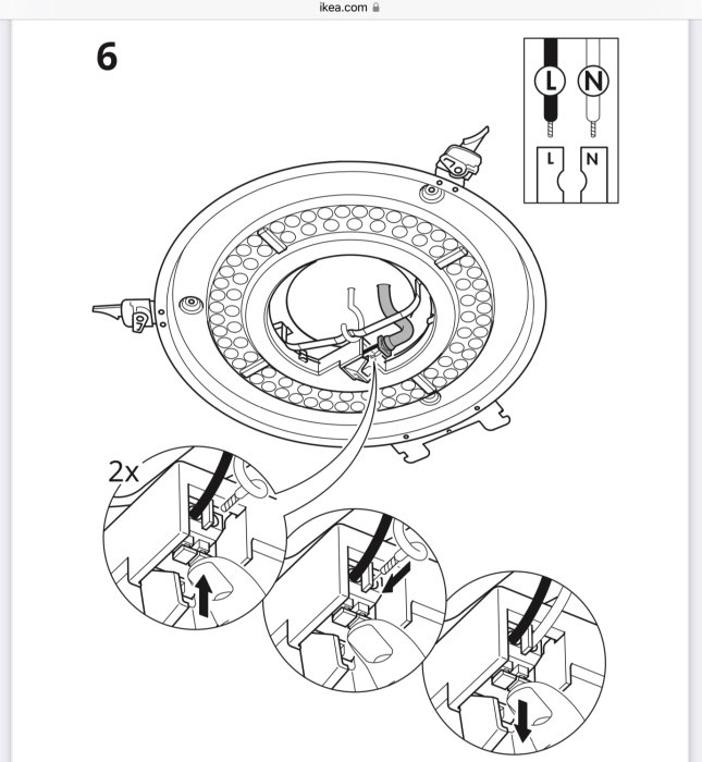 IKEA-instruktionsmanual, montering, elektrisk koppling, steg 6, detaljerad illustration, svartvit, zoomade instruktionsbubblor.