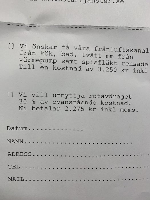 Svensk text om rengöring av ventilationskanaler, kostnader, och ROT-avdrag, med tomma kontaktuppgifter.