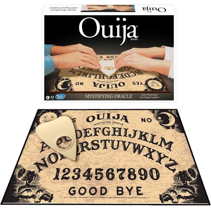 Ouija-bräde, andar anropas, bokstäver, siffror, "Good Bye", förpackningsbild och spelplan.