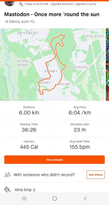 Skärmavbild av löparspår, prestation, karta över Uppsala, 6 km, tid och kaloriförbrukning registrerade.