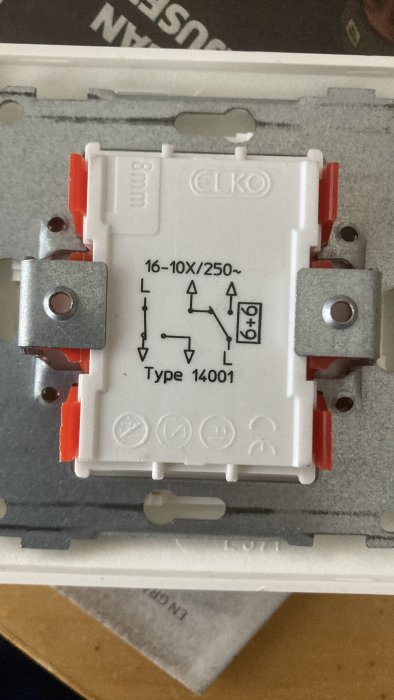 Elko transformator för halogenlampor med anslutningsschema, 16-10X/250V, typ 14001.