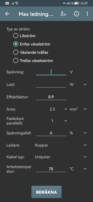 Mobilskärmdump av app för beräkning av elledningar, val för enfas växelström och andra parametrar, "Beräkna"-knapp synlig.