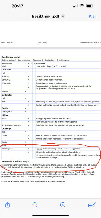 Skärmavbild: Inspektionsrapport med anmärkningar och rekommendationer, dokument på en mobil enhet.