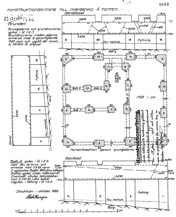 Byggritning, grundplan för byggnad, detaljer, mått, sektioner, text på svenska, teknisk, daterad Stockholm 1986.