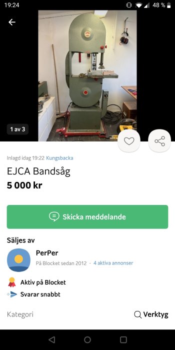 Stående bandsåg i ett verkstadsutrymme till salu för 5 000 kronor.