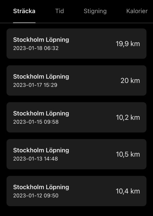 Skärmdump av löpningsaktiviteter i Stockholm, visar datum, tid och avstånd.