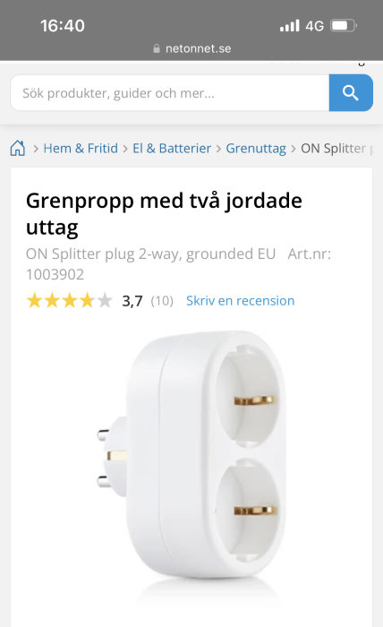 Vit grenpropp med två uttag, jordad, produktsida på webbplats med betyg.