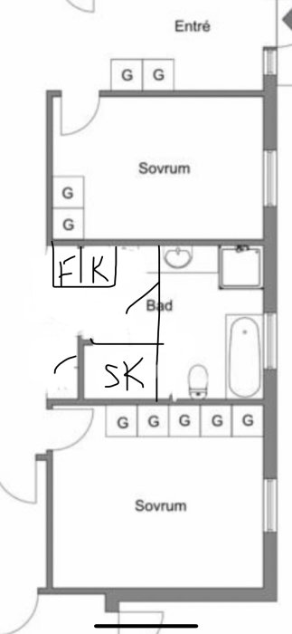 Ritning av lägenhet med två sovrum, bad, entre, handskrivna initialer "EK" och "SK".