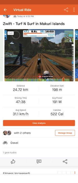 Skärmdump av virtuell cykeltur på Zwift, statistik angående distans, tid och prestation visas.