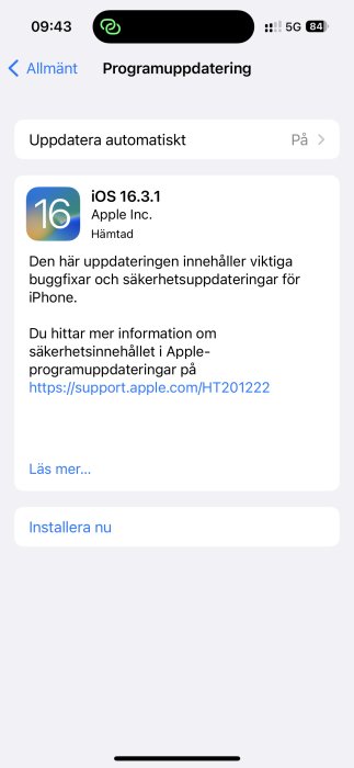 Skärmdump av en iPhone visar iOS 16.3.1 uppdatering redo för installation, inkluderar buggfixar och säkerhetsuppdateringar.