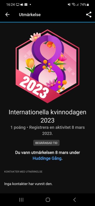 Digital utmärkelse för Internationella kvinnedagen 2023 med blommor och datum; appgränssnitt visar poäng och aktivitetsinformation.