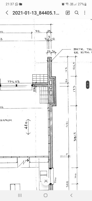 Teknisk ritning eller arkitekturritning, troligen av en byggnadsdetalj, med måttsättning och konstruktionssektioner.