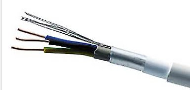 En avskalad el-kabel med synliga flerfärgade koppartrådar och grå yttre isolering.
