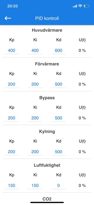 Mobilskärmbild visar PID-kontrollinställningar för olika systemfunktioner såsom uppvärmning, bypass och kylning.