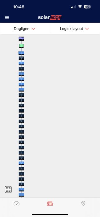 Mobilskärm visar SolarEdge-app med daglig och logisk layout för solpanelsystem, energiproduktion i staplar.