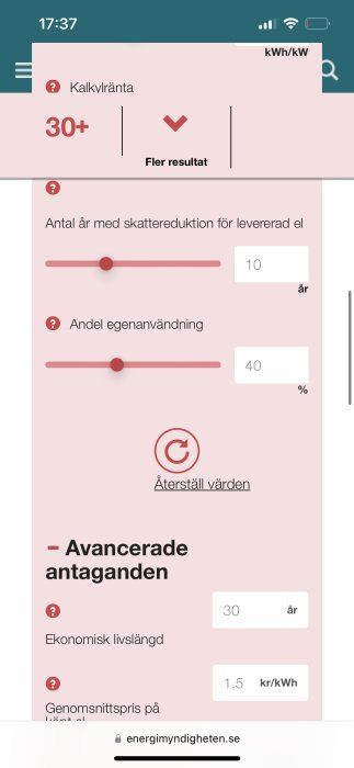 Skärmdump av kalkylator för elproduktion med justerbara värden och parametrar, svensk webbsida, navigationsmeny synlig.