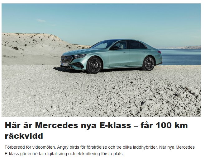 Gröntonad Mercedes bil parkerad på vit stenmark vid vattnet under klar himmel.