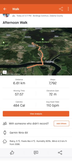 Promenadspårning: 6,61 km, 7,792 steg, kaloriförbrukning 484, regnigt väder, användning av Garmin fenix 6X.