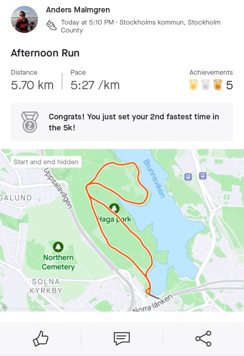 Skärmdump av löpardistans och tid med rutt i Hagaparken, Stockholm, användarens andra snabbaste 5 km.