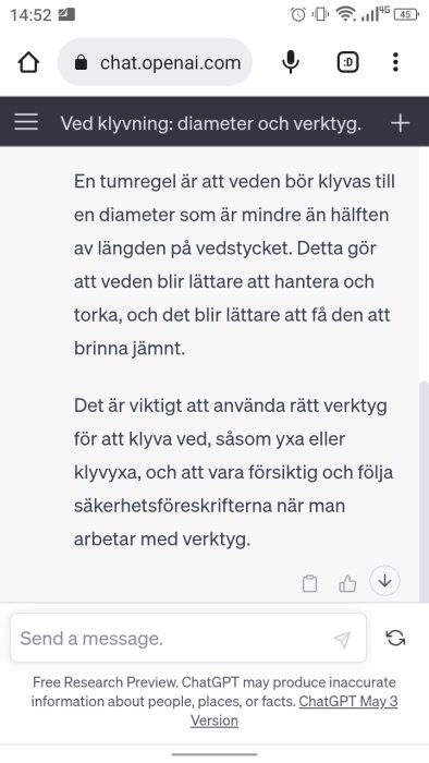 Skärmdump av en text om vedklyvning, verktyg, och en varningsnotering om innehållsnoggrannhet från OpenAI.