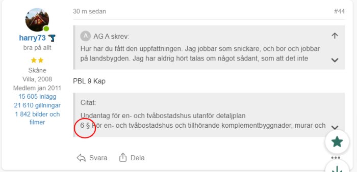 Skärmdump av ett foruminlägg med markering kring text om byggnadsregler. Användarnamn och profil synliga.