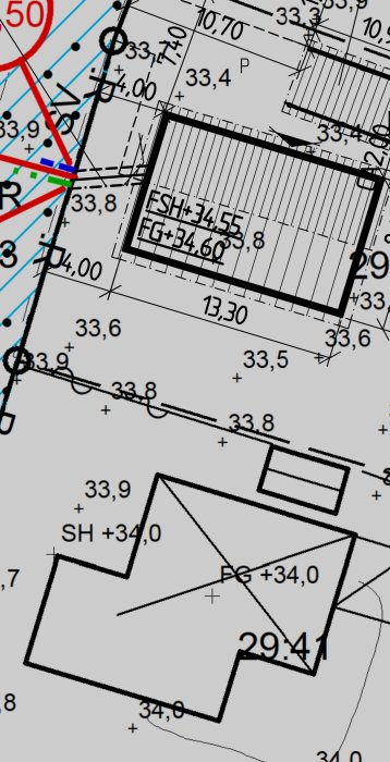 Teknisk ritning eller anläggningsplan med måttangivelser och nivåhöjder, sannolikt för byggbranschen.