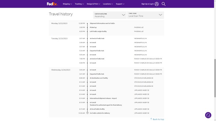 Skärmbild av FedEx spårningshistorik för paket, med datum, tid, status och platser.